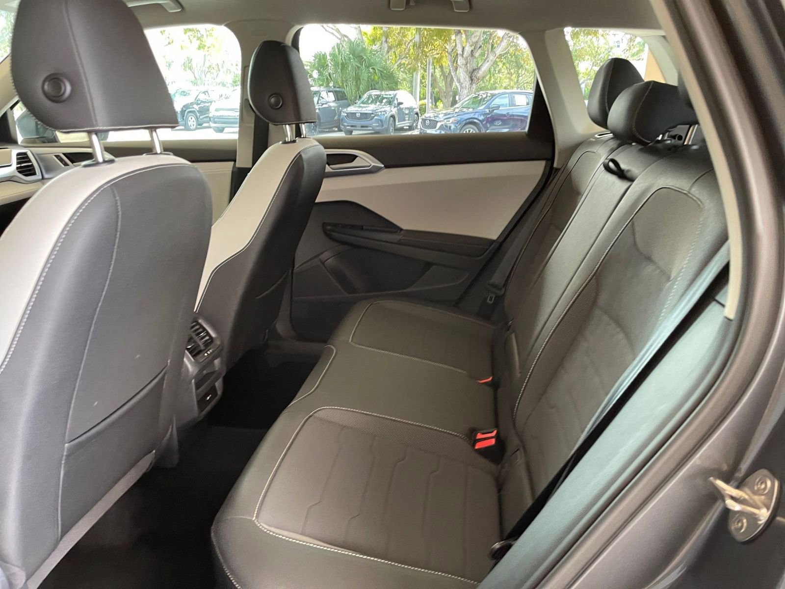 Used 2025 Volkswagen Taos SE image 20