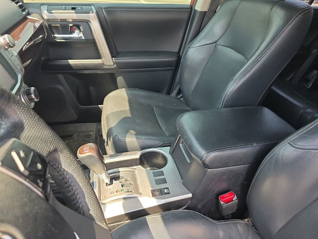 Used 2015 Toyota 4Runner Limited AWD/4WD image 17