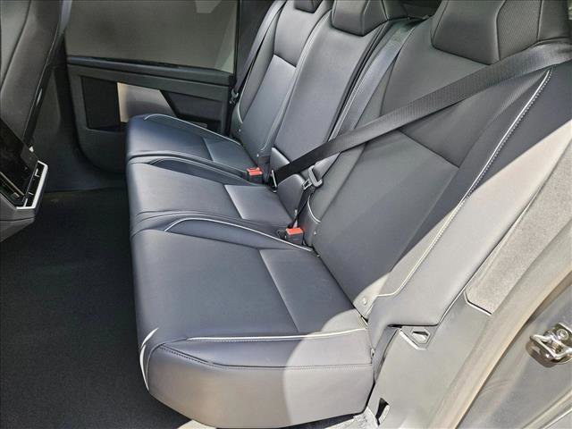 Used 2024 Tesla Cybertruck AWD Crew Cab image 17