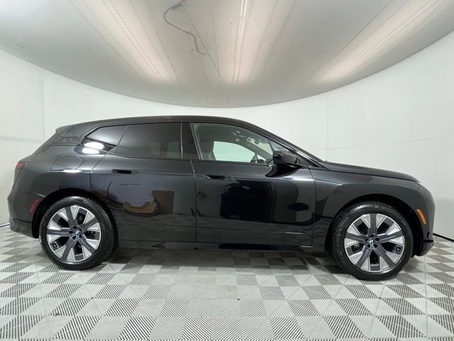 New 2026 BMW iX xDrive60 w/ Executive Package image 8