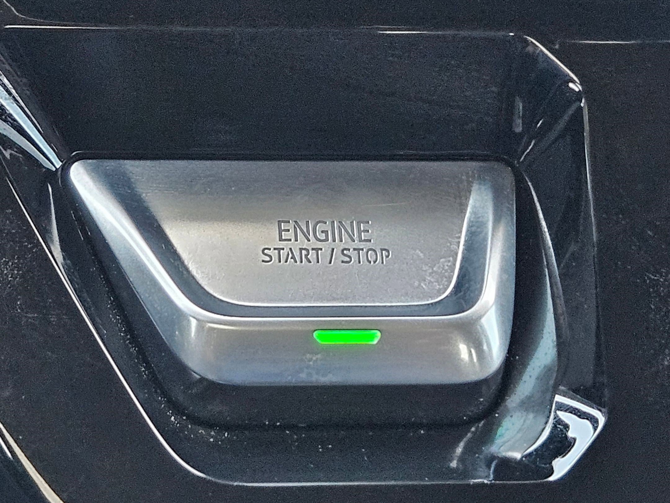 Used 2025 GMC Sierra 2500 AT4 image 22