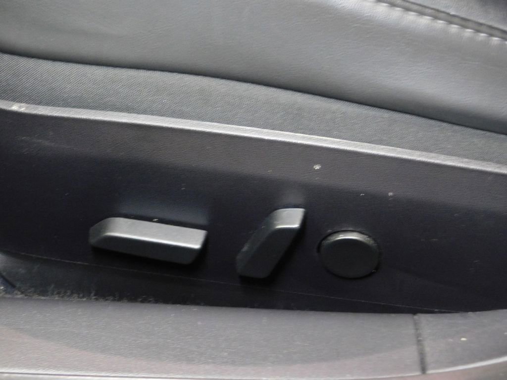 Used 2020 Tesla Model 3 Long Range AWD/4WD image 33