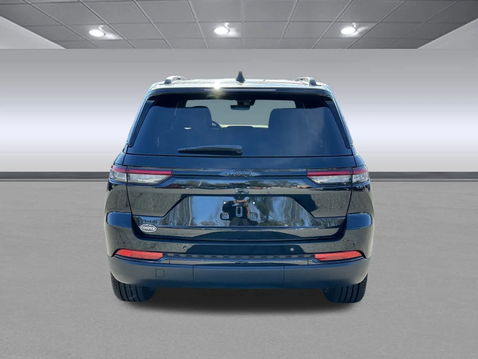 New 2025 Jeep Grand Cherokee Altitude AWD/4WD image 6