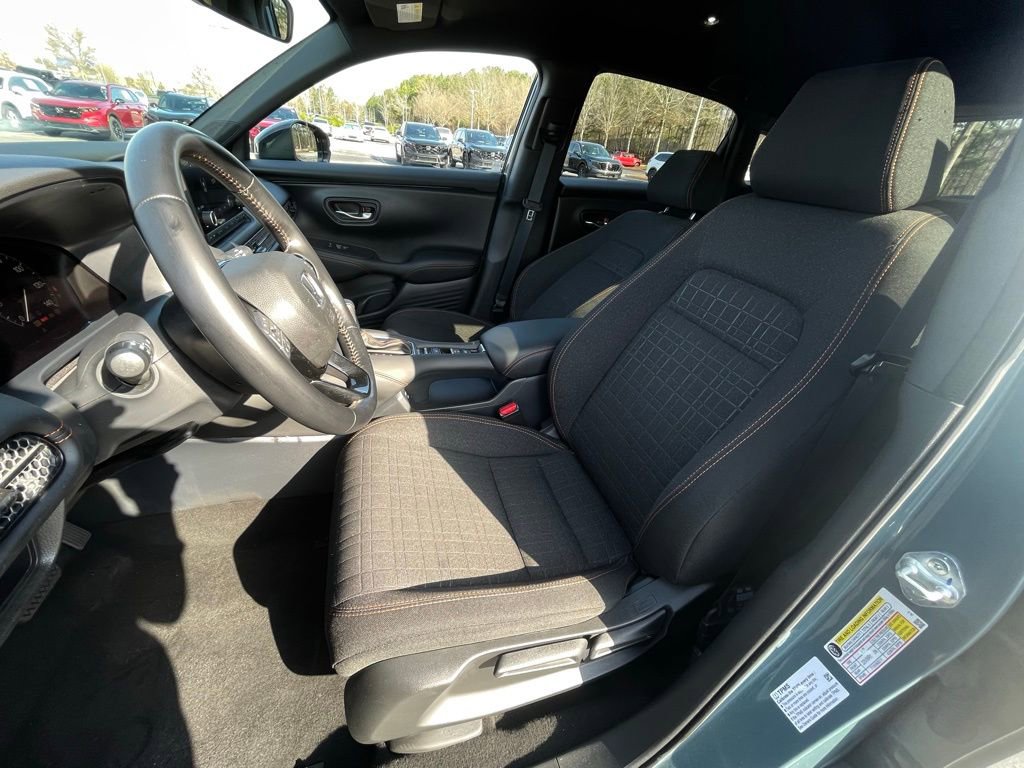 Certified 2025 Honda HR-V Sport image 26