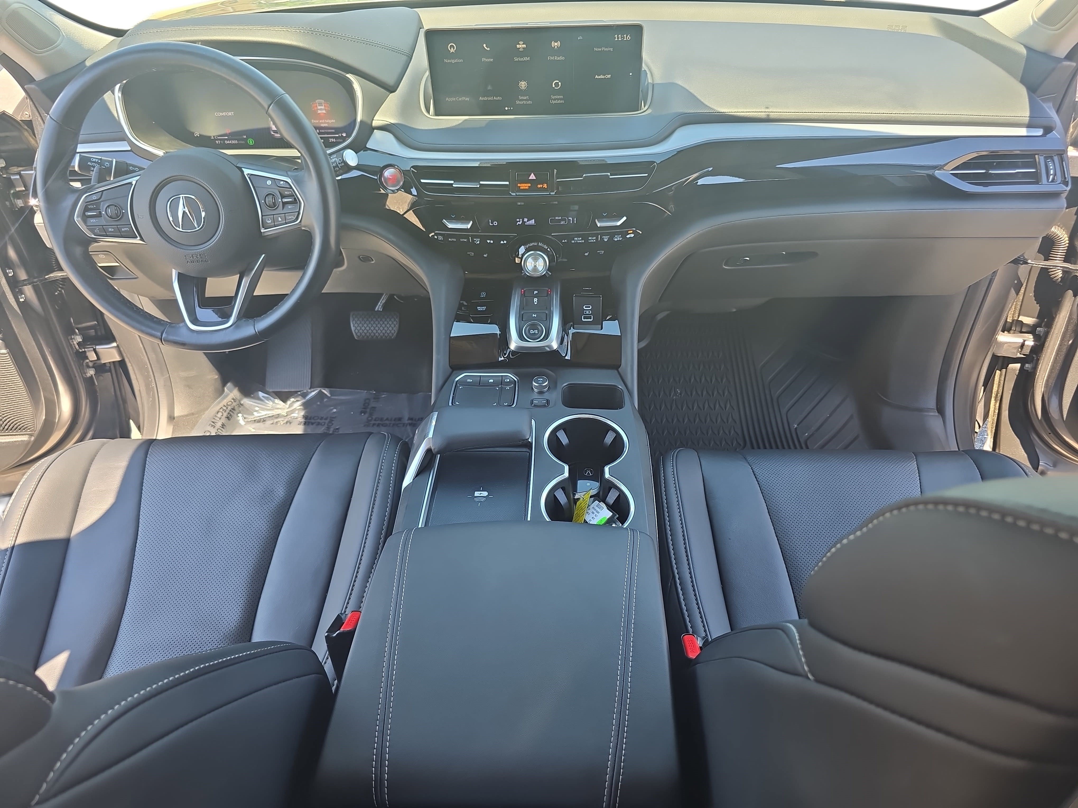 Used 2023 Acura MDX SH-AWD w/ Technology Package image 9