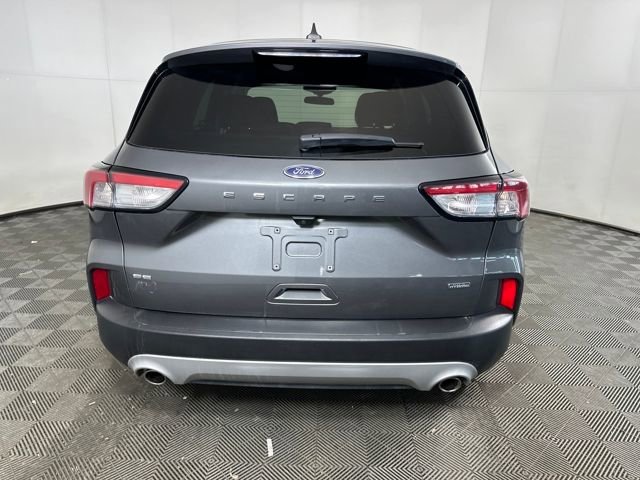 Used 2022 Ford Escape SE w/ Cold Weather Package image 4