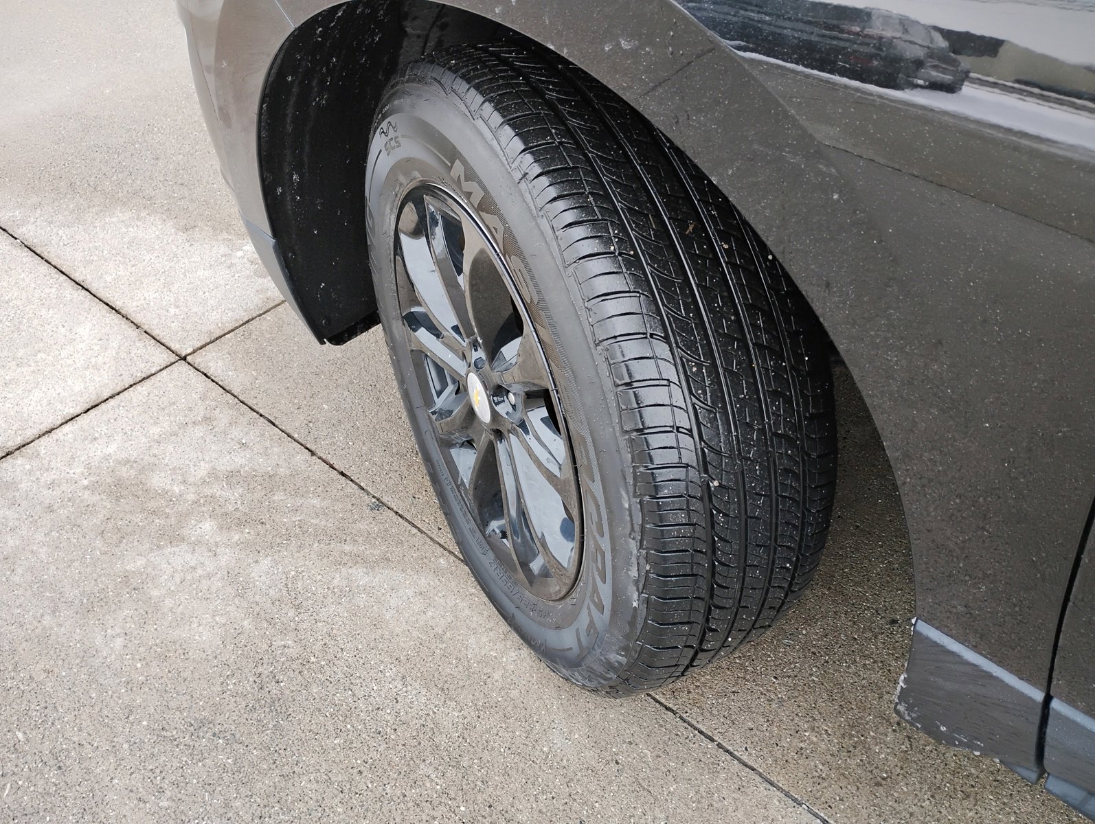 Used 2019 Chevrolet Equinox LS image 24