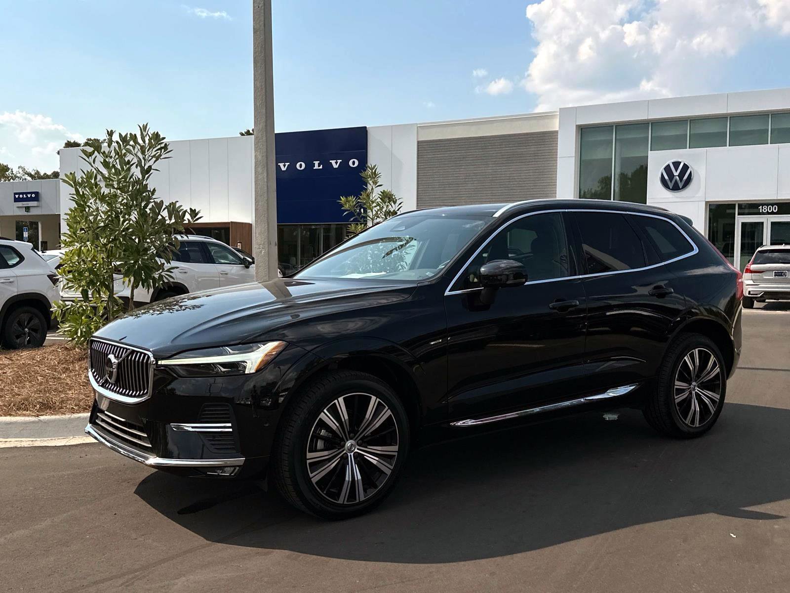 Certified 2023 Volvo XC60 B5 Plus w/ Protection Package Premier image 1
