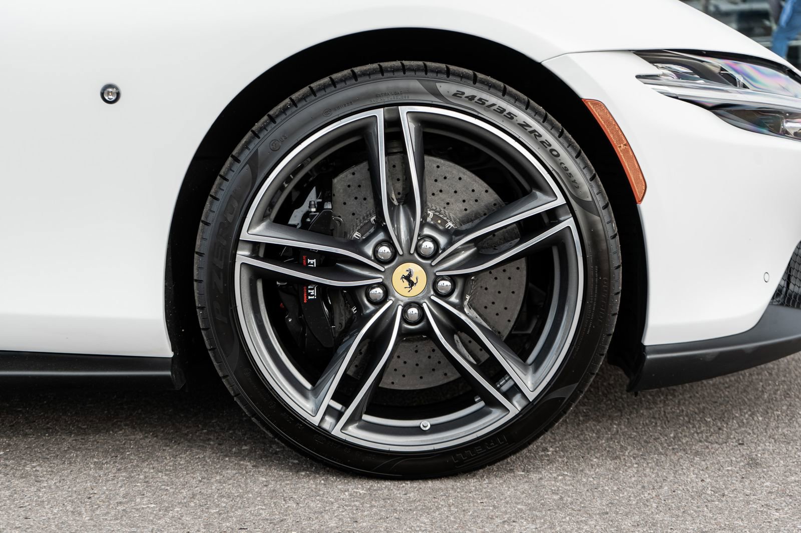 Used 2024 Ferrari Roma Spider image 16