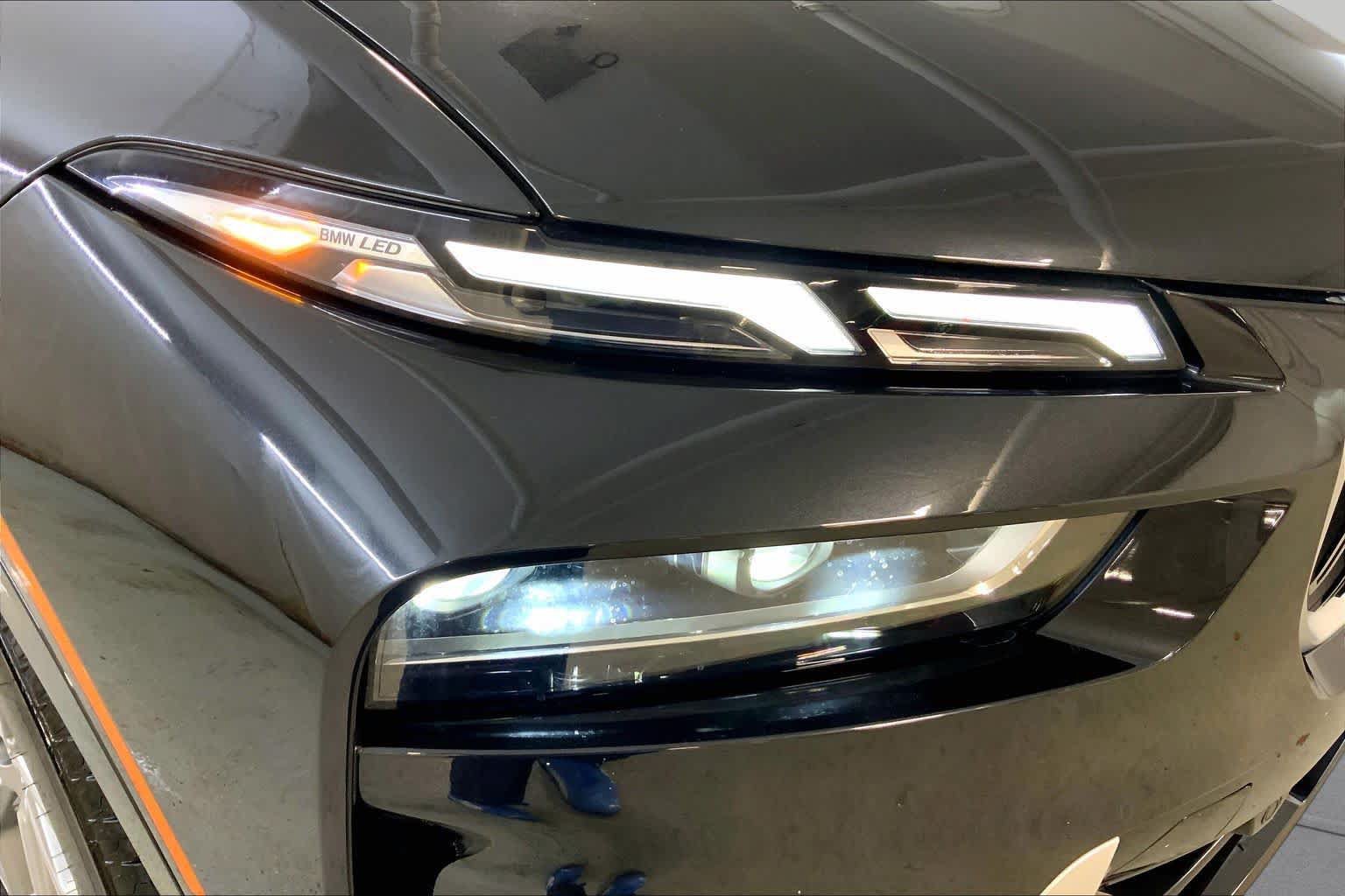 Used 2024 BMW X7 xDrive40i w/ Executive Package AWD/4WD image 27