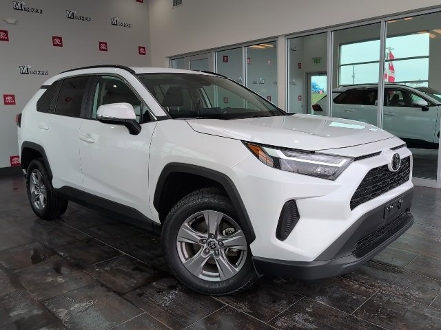 Used 2024 Toyota RAV4 XLE image 2