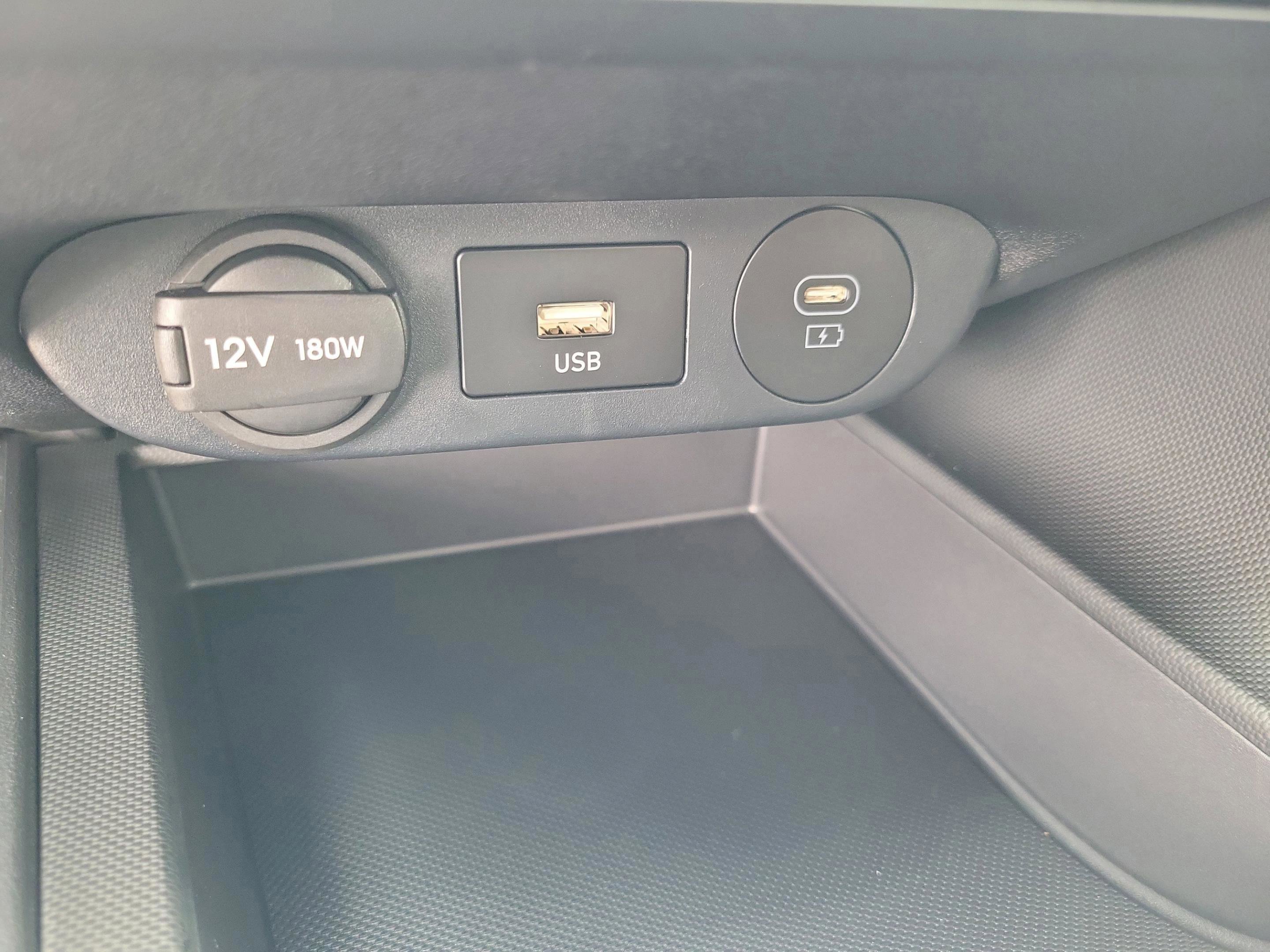 New 2026 Hyundai Elantra SE image 9