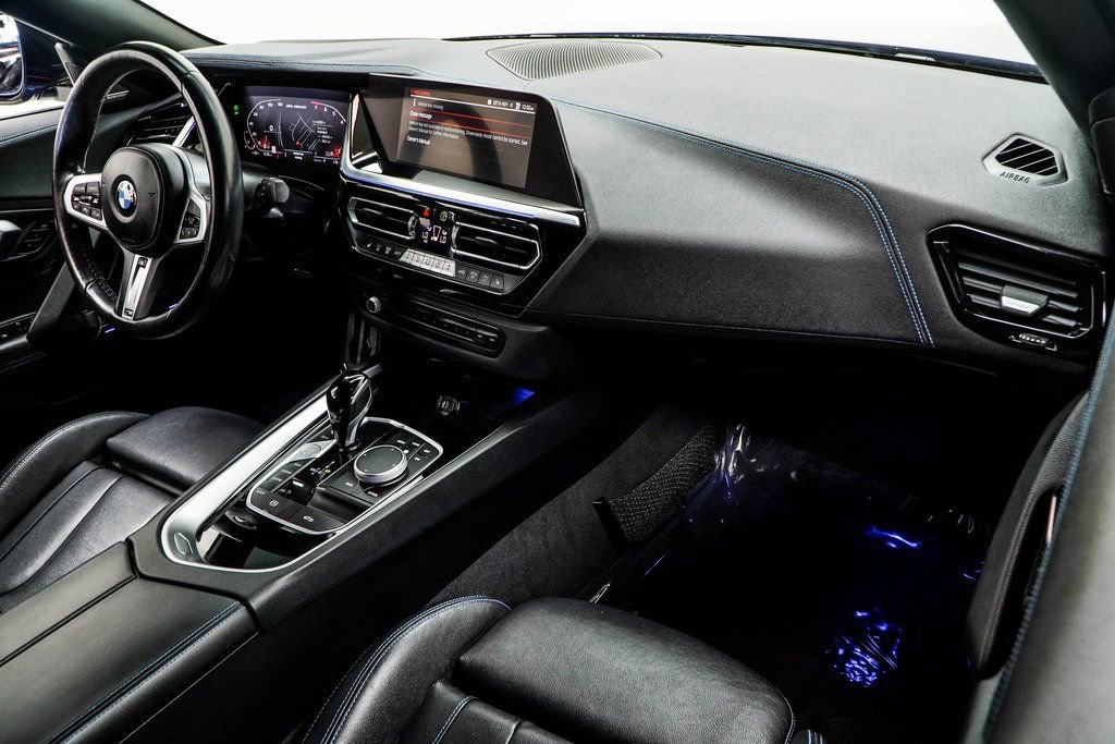 Used 2023 BMW Z4 M40i w/ Premium Package image 19