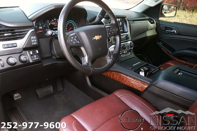 Used 2020 Chevrolet Suburban Premier w/ Premier Plus Edition image 16