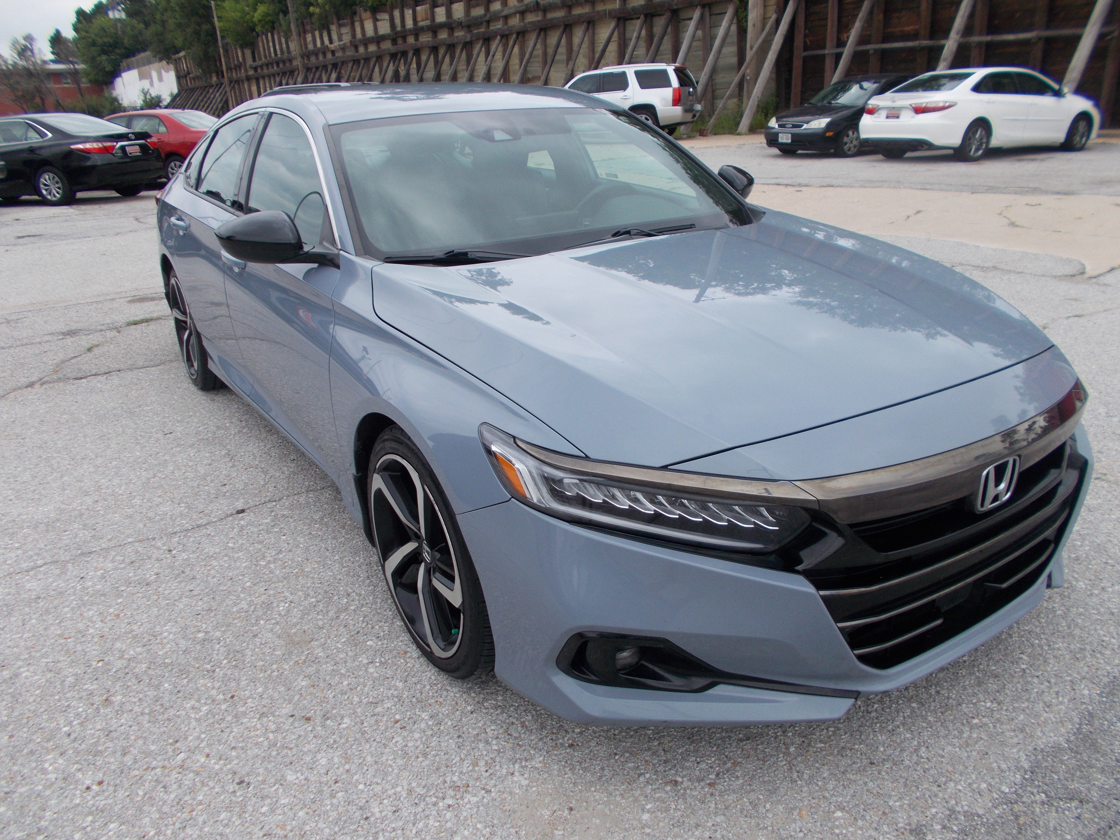 Used 2022 Honda Accord Sport image 3