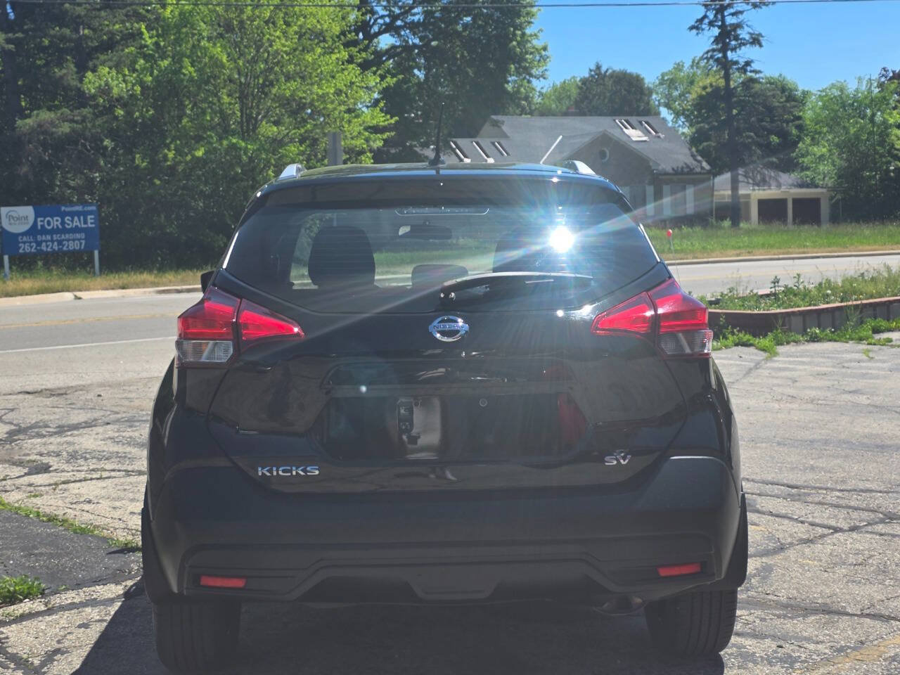 Used 2019 Nissan Kicks SV FWD image 5
