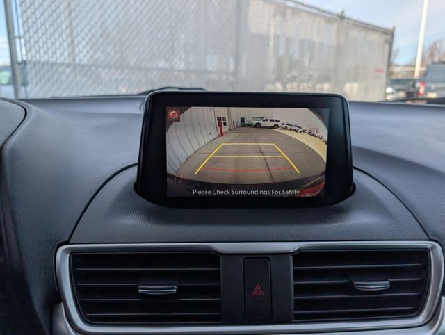 Used 2018 MAZDA MAZDA3 Sport image 18