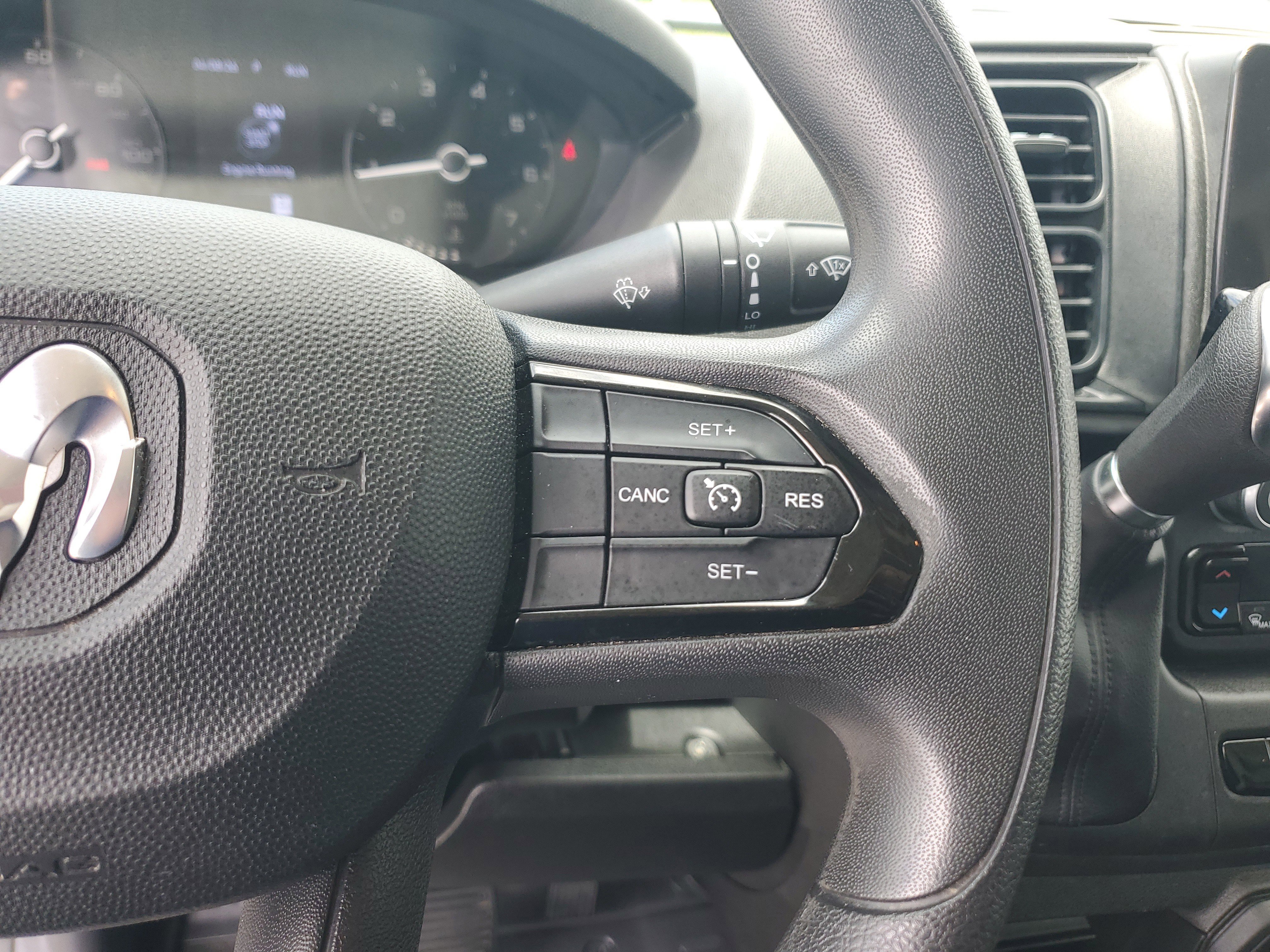 Used 2022 RAM ProMaster 2500 w/ Convenience Group FWD image 22