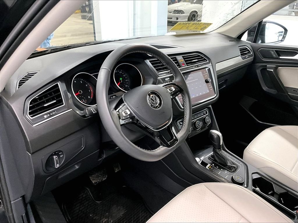 Used 2021 Volkswagen Tiguan SE AWD/4WD image 8