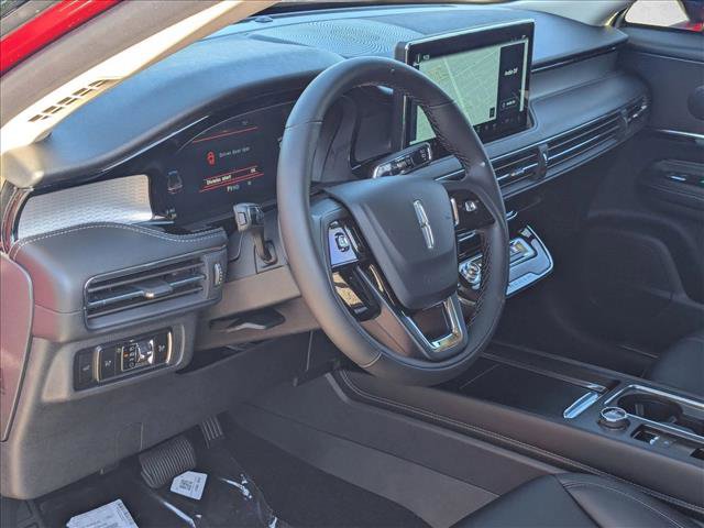 New 2026 Lincoln Corsair Premiere image 3