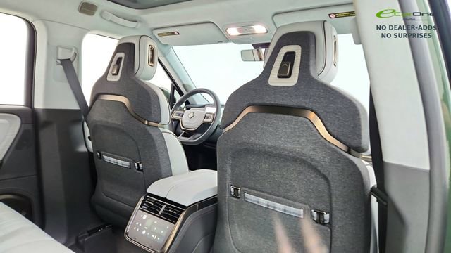 Used 2025 Rivian R1T Premium AWD/4WD image 27