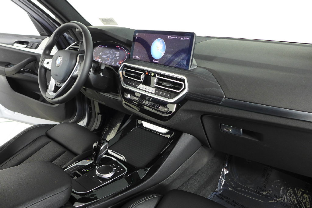 Used 2024 BMW X3 sDrive30i w/ Premium Package RWD image 13