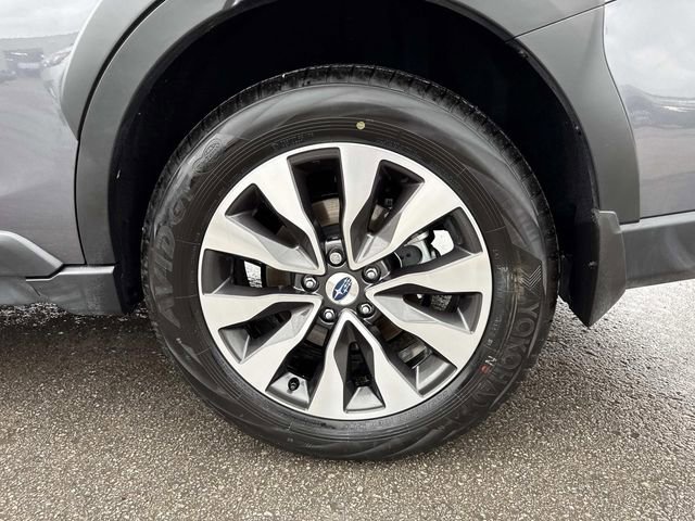 Certified 2025 Subaru Outback Limited image 31