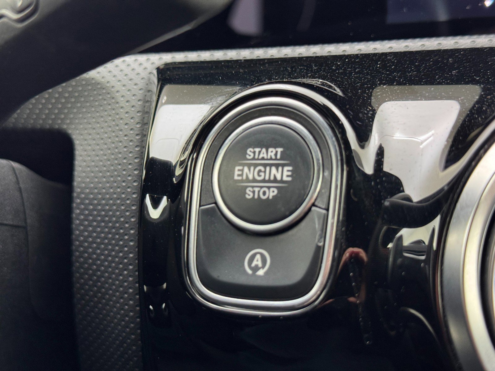 Used 2020 Mercedes-Benz CLA 250 image 23