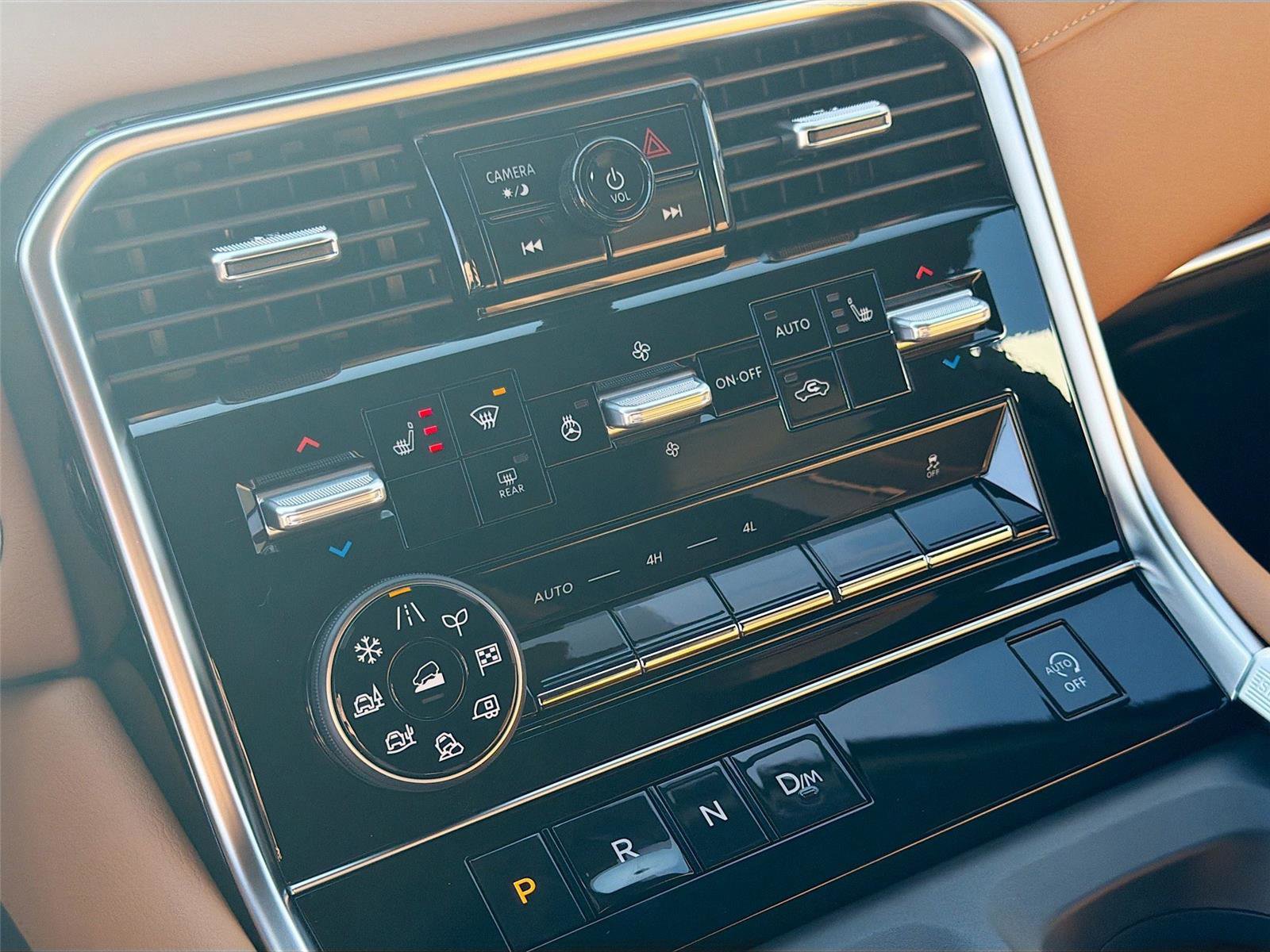 New 2026 Nissan Armada SL w/ Captain's Chari Seat Package image 16