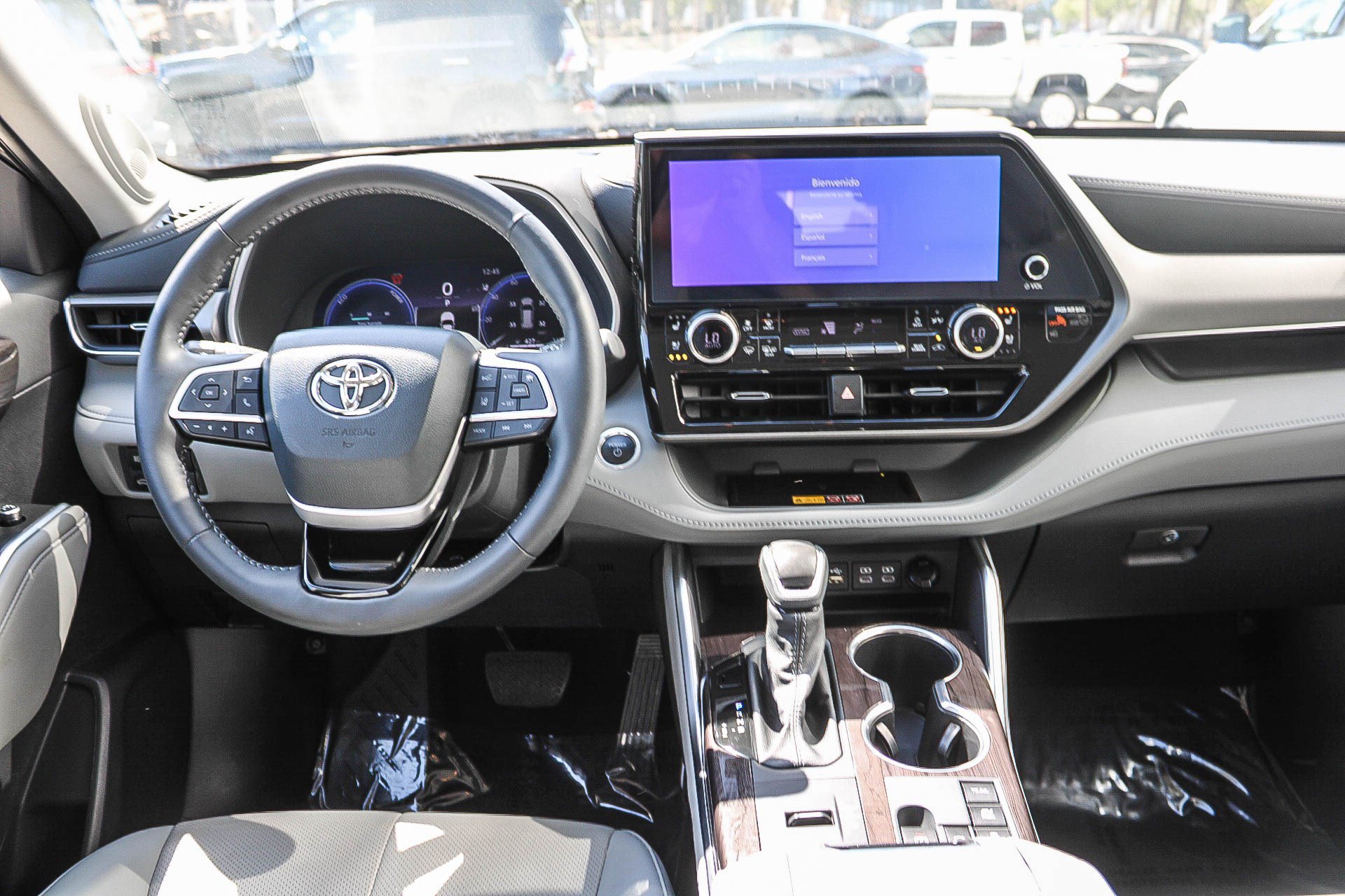 Certified 2026 Toyota Highlander Limited AWD/4WD image 14