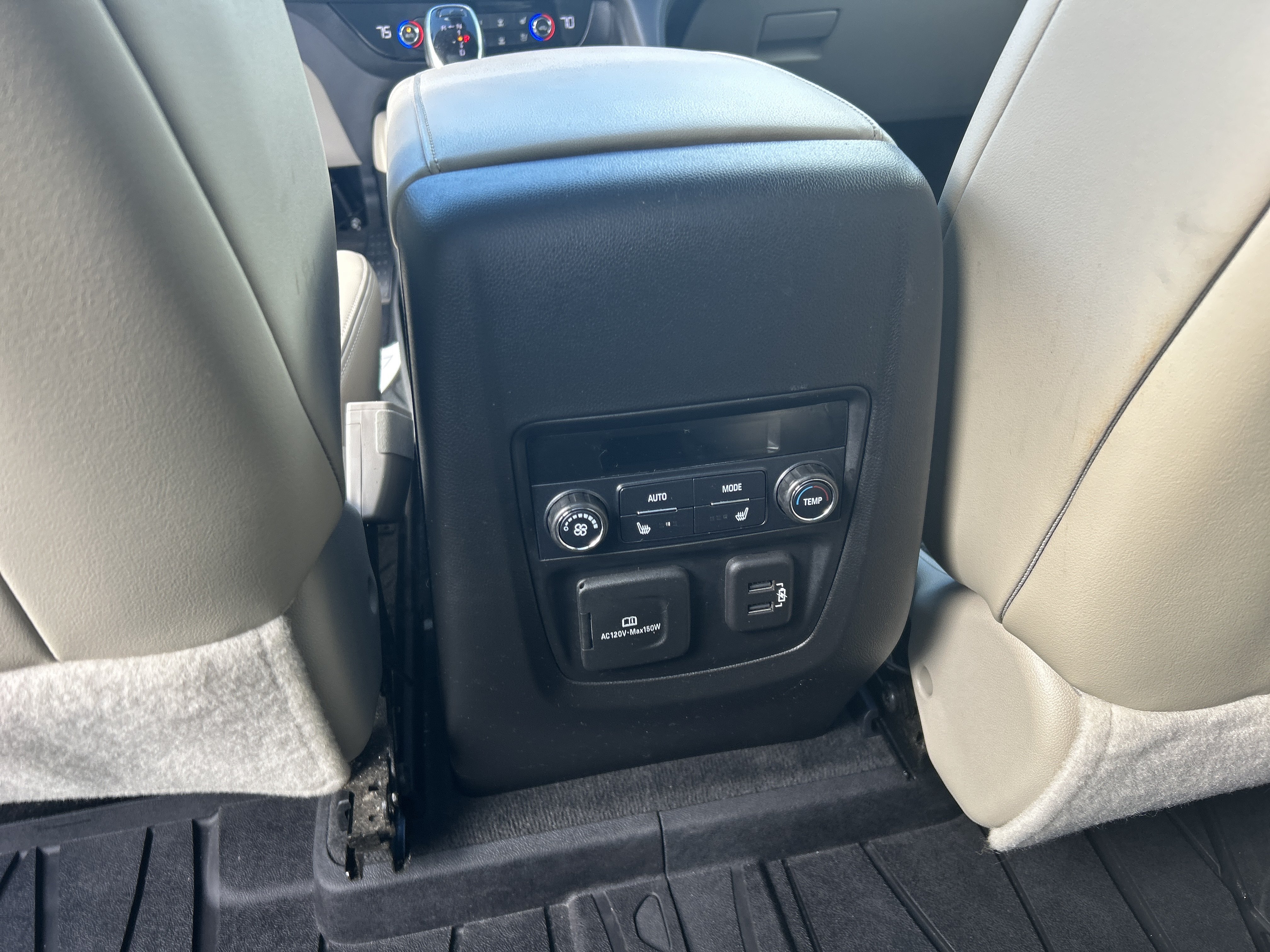 Used 2020 Buick Enclave Premium w/ Sun and Sites Package AWD/4WD image 28
