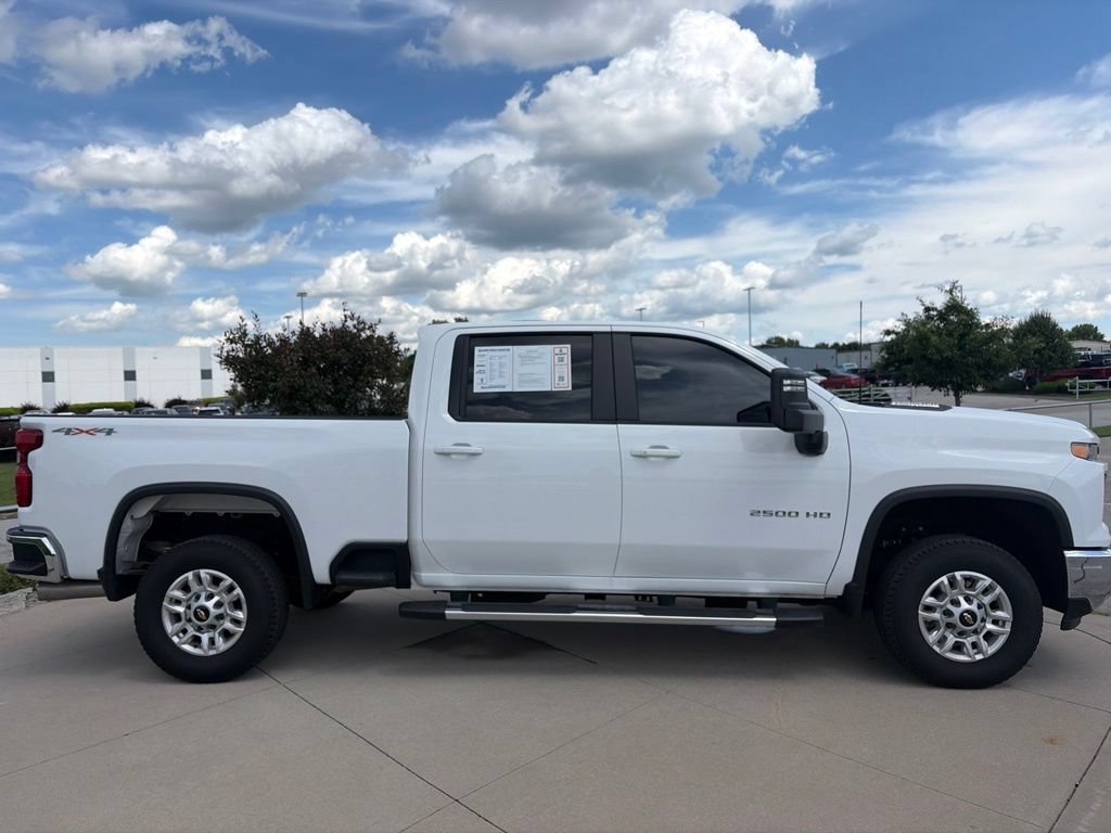 Used 2025 Chevrolet Silverado 2500 LT w/ Convenience Package AWD/4WD image 16