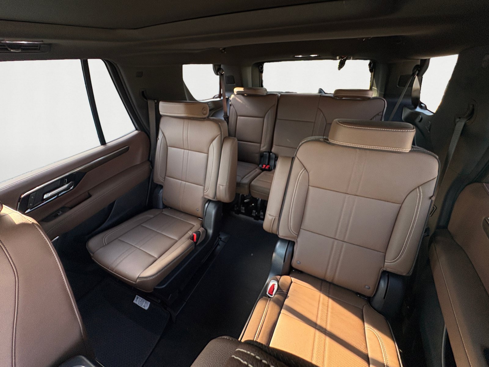New 2027 Chevrolet Tahoe High Country AWD/4WD image 14
