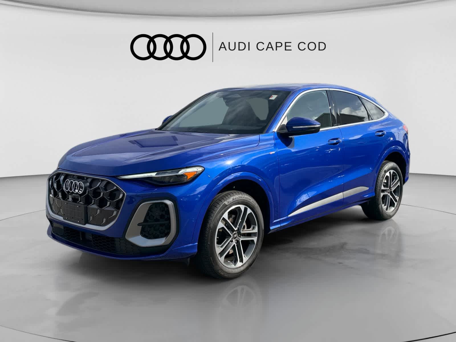 Used 2025 Audi Q5 Premium Plus AWD/4WD image 3