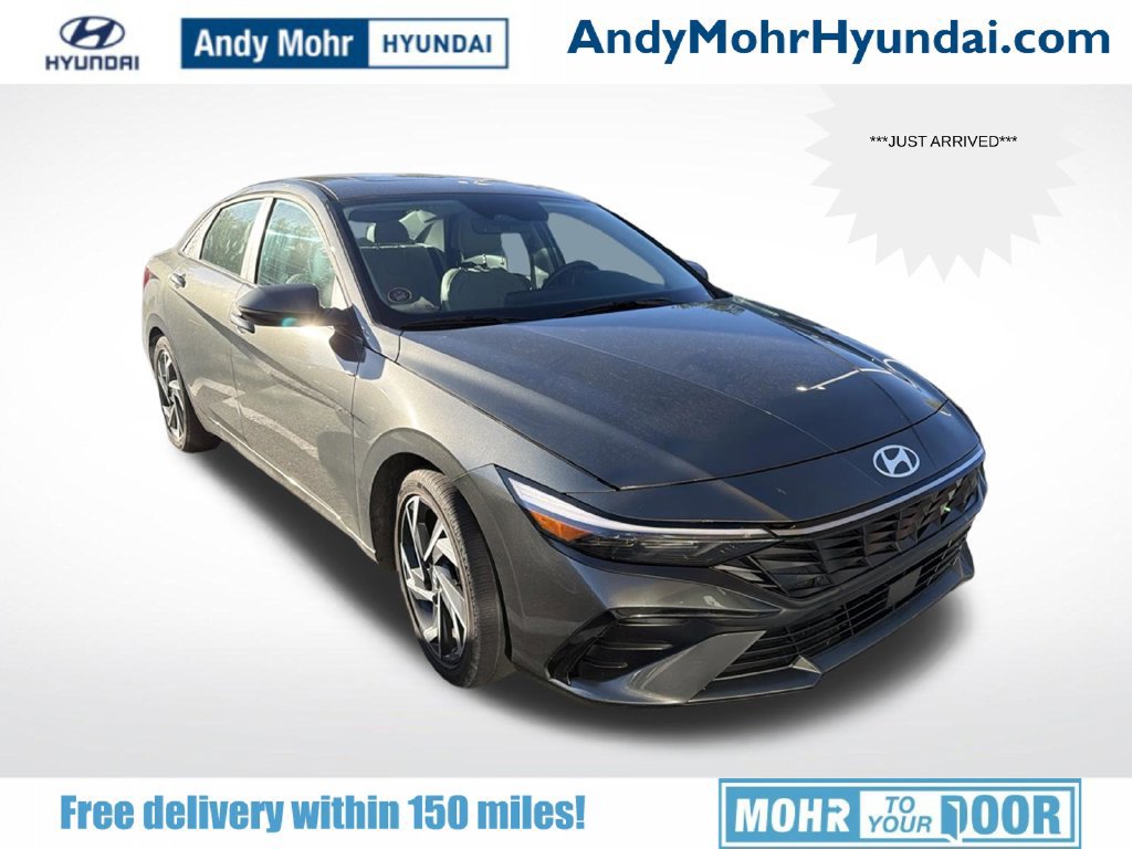 Used 2025 Hyundai Elantra Limited FWD image 1