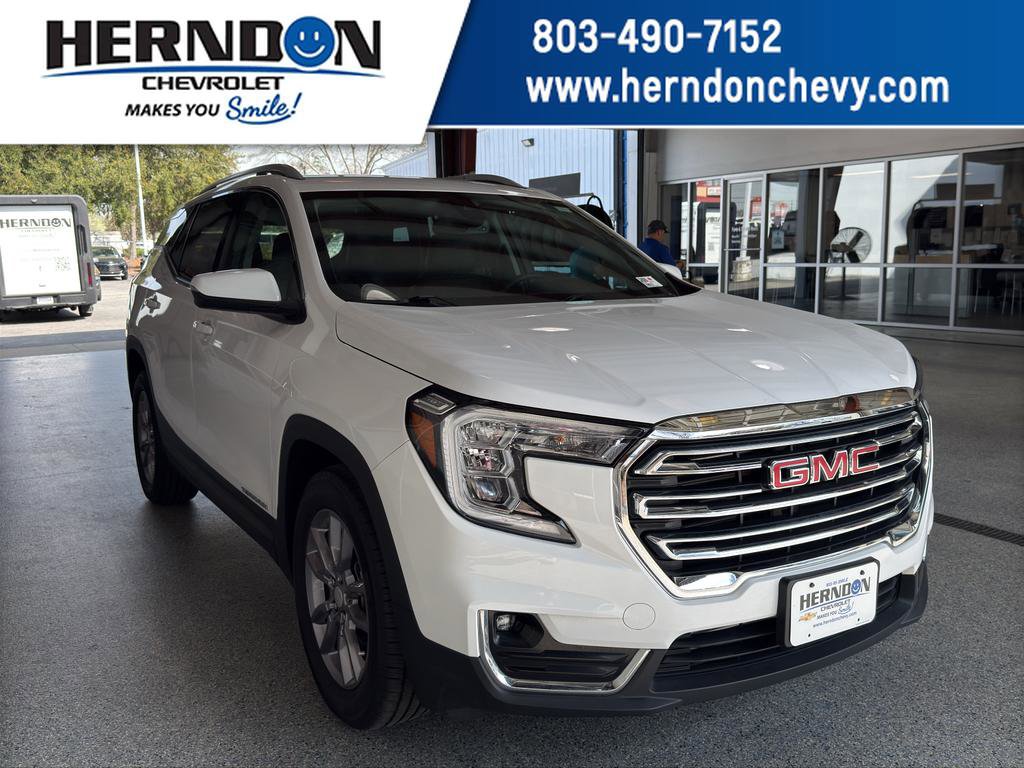 Used 2023 GMC Terrain SLT w/ LPO, Floor Liner Package image 1