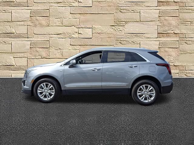 Used 2025 Cadillac XT5 Luxury w/ LPO, Floor Liner Package AWD/4WD image 2