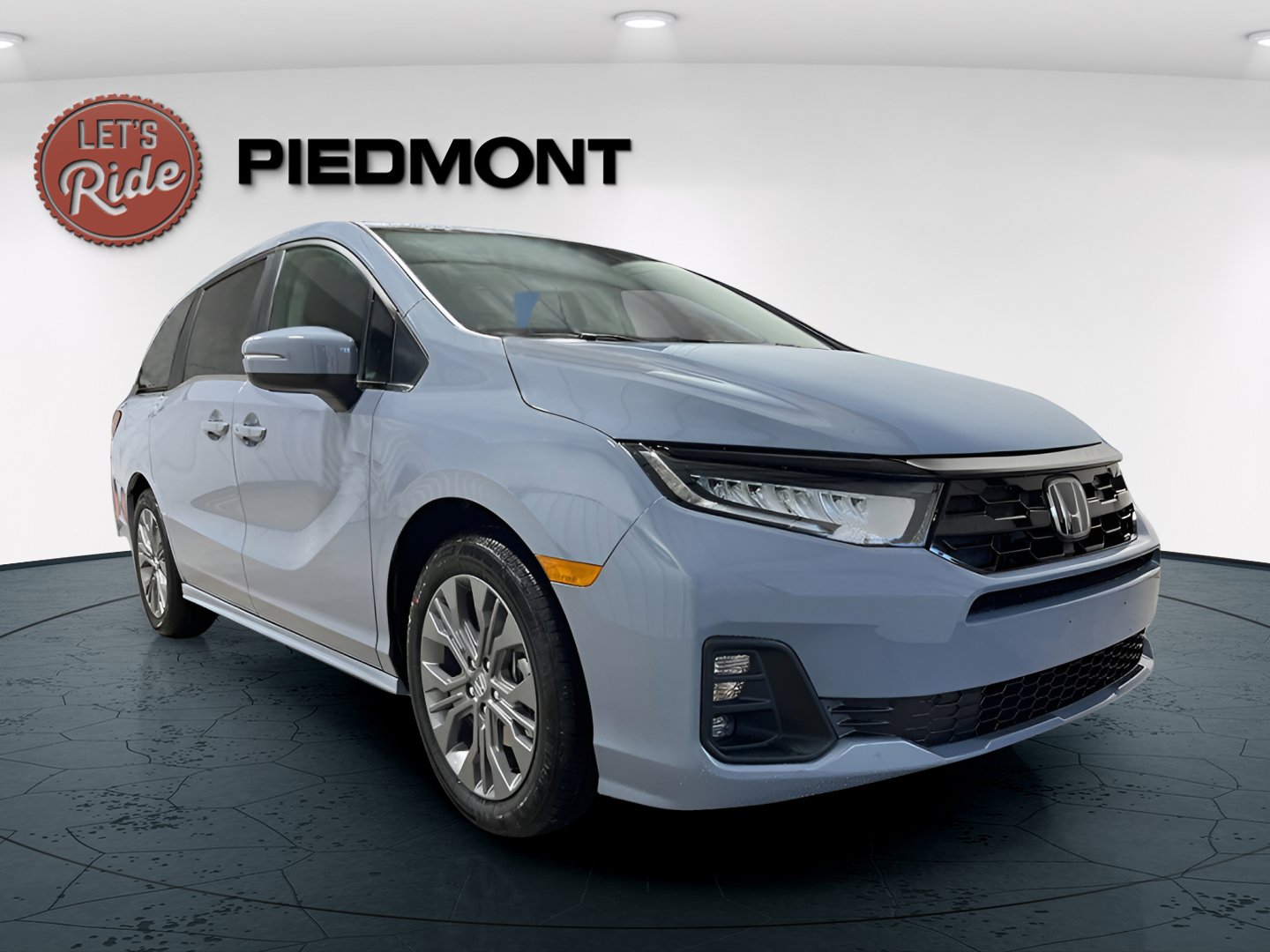 New 2025 Honda Odyssey Touring