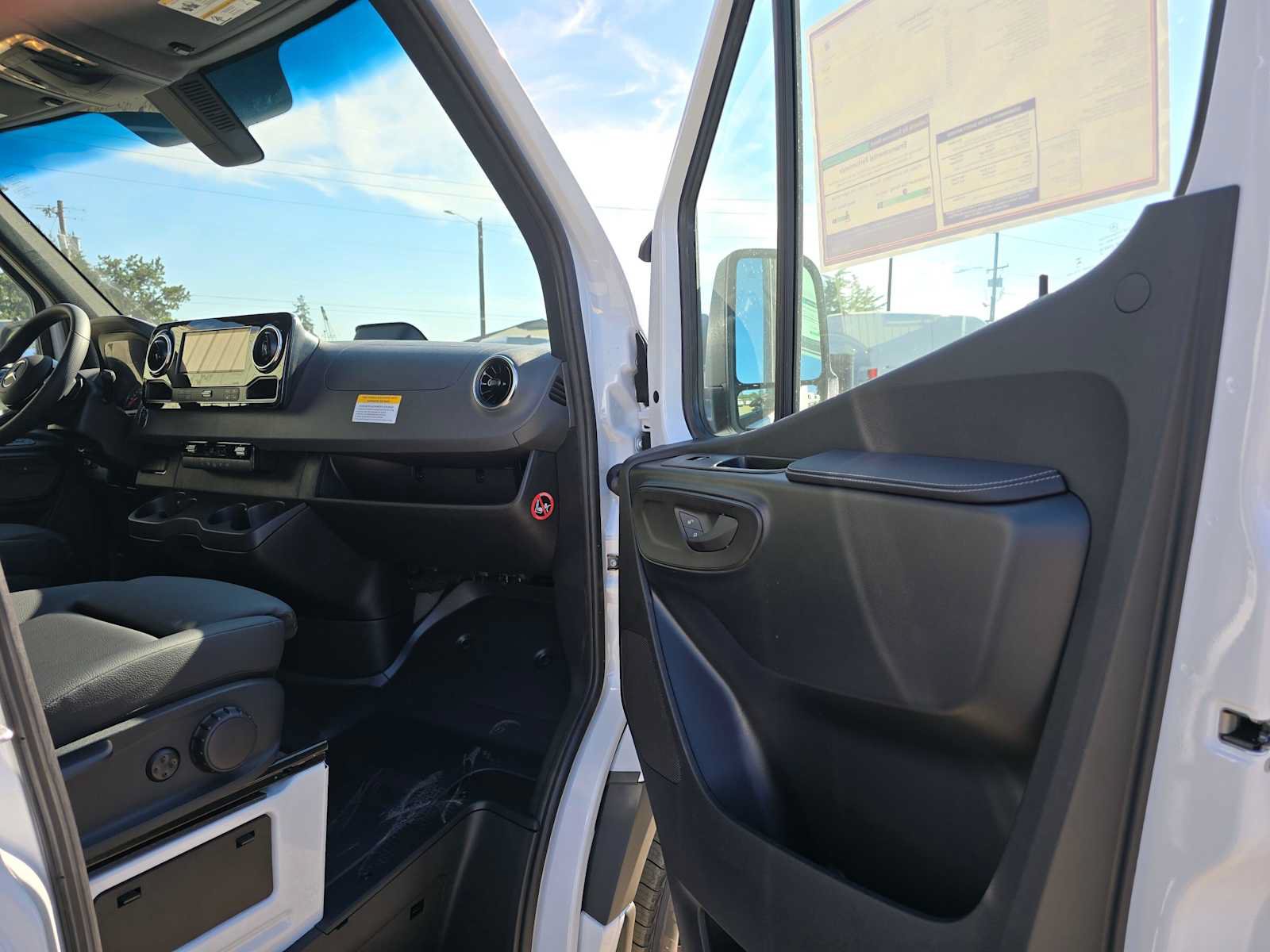 New 2026 Mercedes-Benz Sprinter 2500 image 10