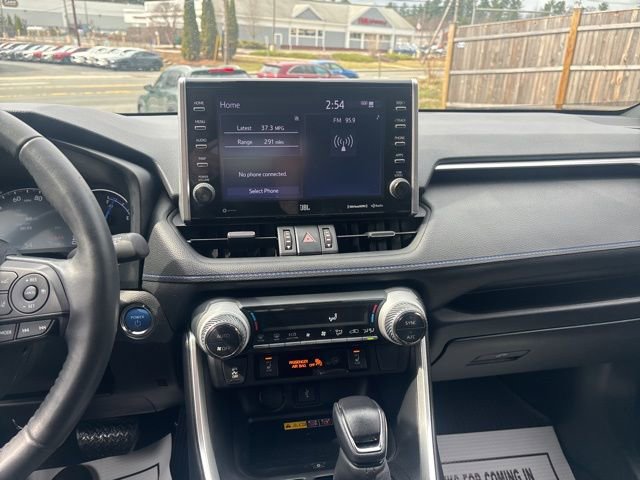 Used 2022 Toyota RAV4 XSE AWD/4WD image 28