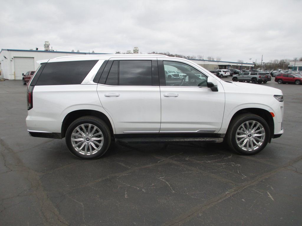 Used 2024 Cadillac Escalade Premium Luxury image 5