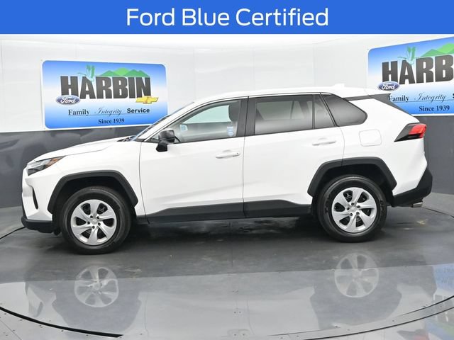 Used 2024 Toyota RAV4 LE AWD/4WD image 2