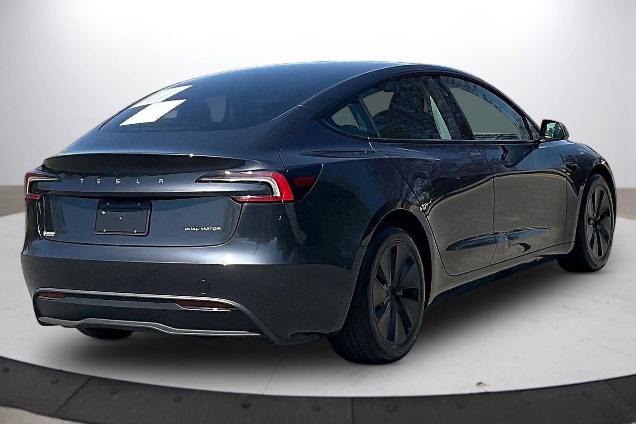 Used 2025 Tesla Model 3 Long Range image 9