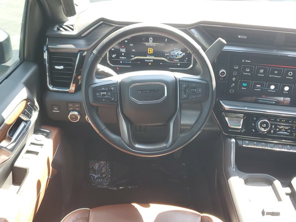 Certified 2025 GMC Sierra 2500 Denali Ultimate AWD/4WD image 18