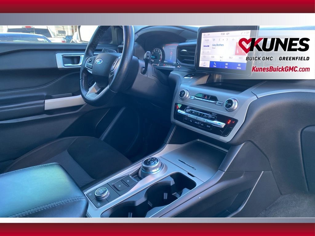 Used 2023 Ford Explorer XLT image 42