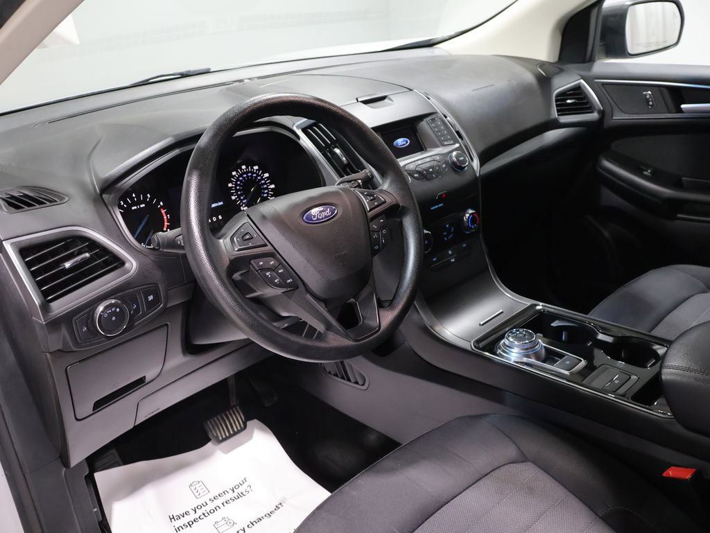 Used 2019 Ford Edge SE w/ Cargo Accessory Package AWD/4WD image 16
