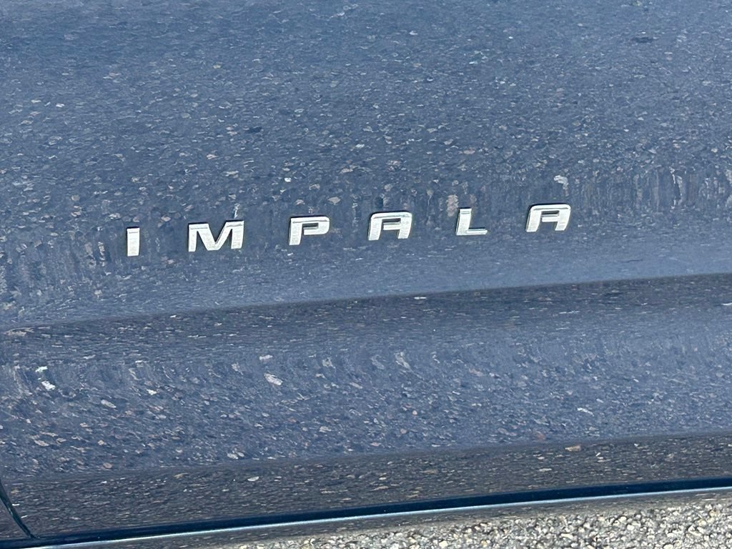 Used 2018 Chevrolet Impala LT w/ Sunroof and Spoiler Package FWD image 18