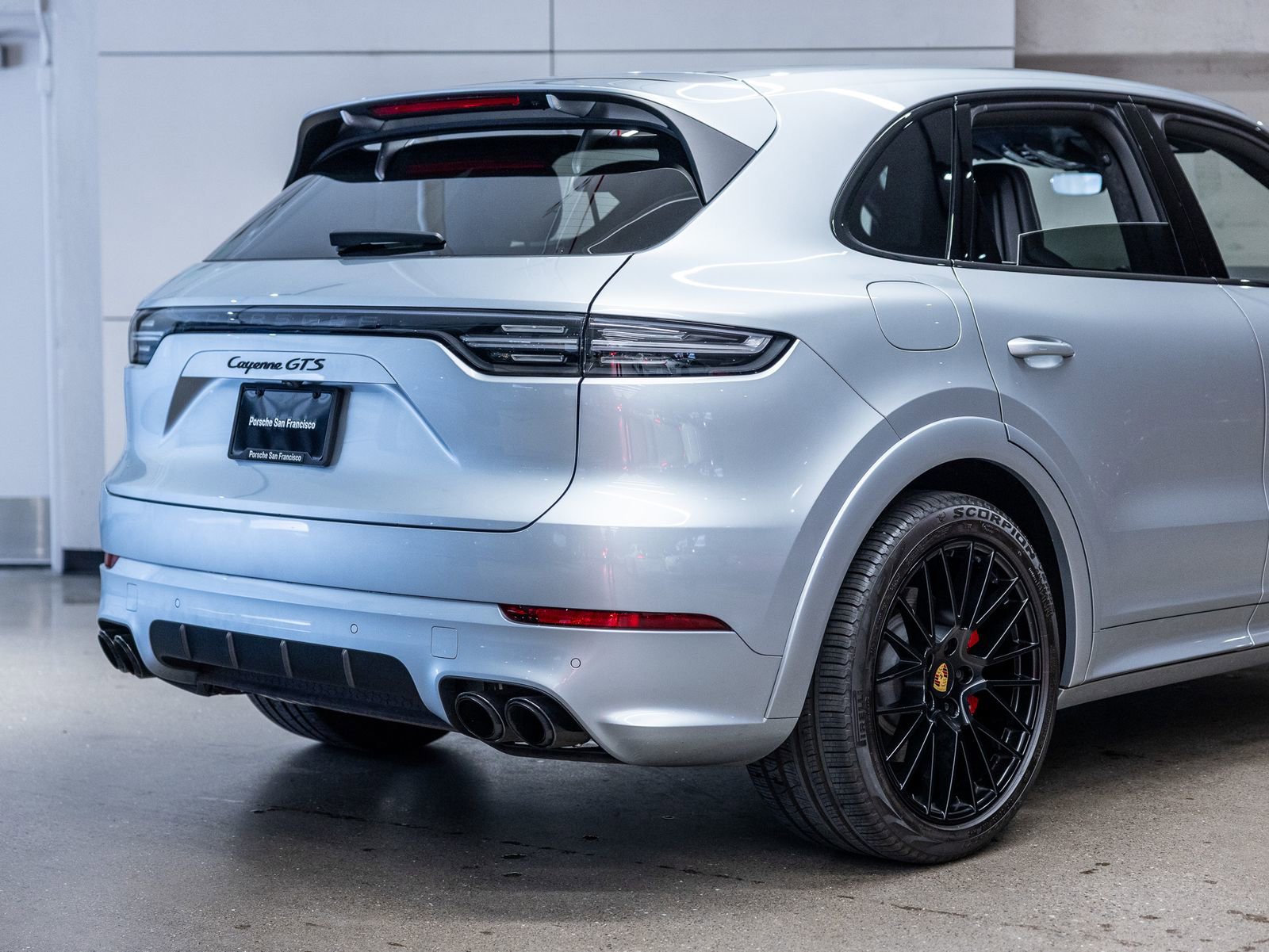 Certified 2023 Porsche Cayenne GTS AWD/4WD image 25