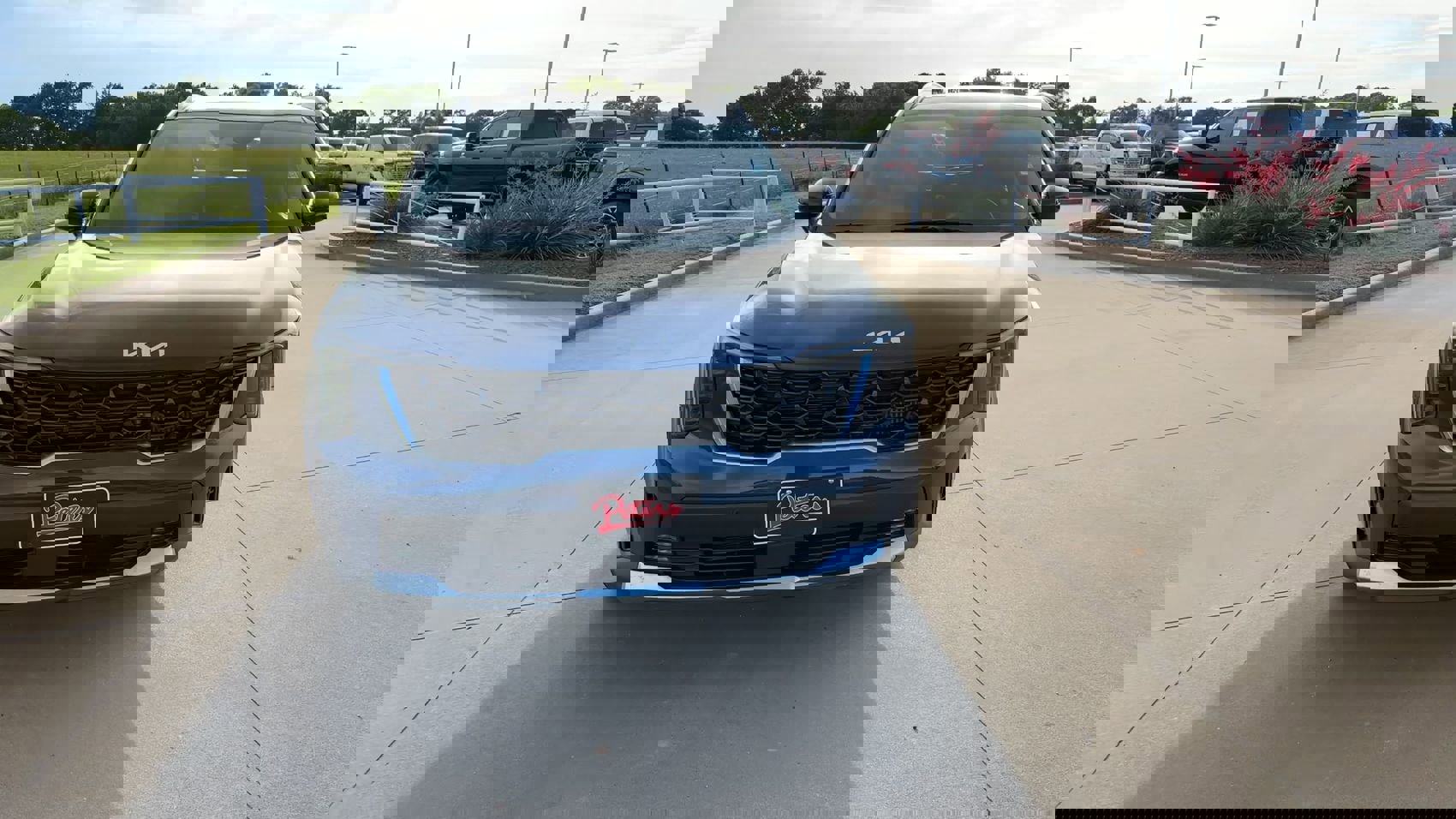 Used 2025 Kia Sorento EX w/ Panoramic Sunroof Package FWD image 4