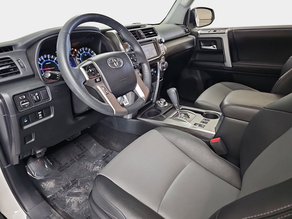 Used 2019 Toyota 4Runner SR5 Premium AWD/4WD image 18